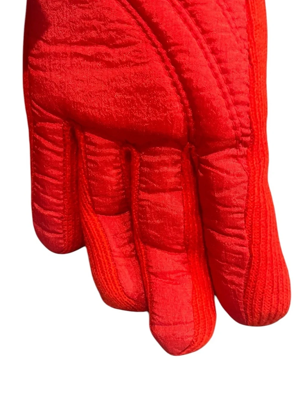 NWT White Stag Thinsulate Ladies Ski Gloves Medium/Large Red
